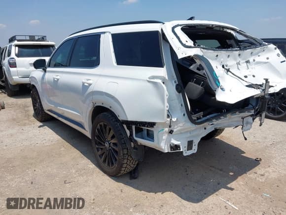 ✅ 2024 Hyundai Palisade Calligraphy • VIN: KM8R7DGE2RU784310 • Lot: 42898046. Listed on IAAI with 32,334 mi. Free auction sales archive from the USA and detailed vehicle history report at DreamBid. Image 3.