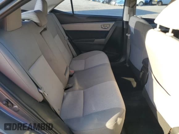 ✅ 2015 Toyota Corolla S Plus • VIN: 5YFBURHE7FP297929 • Лот: 92890925. Опубликован ранее на Copart с пробегом 136 334 миль. Бесплатный доступ к архиву аукционных продаж из США и подробный отчёт об истории автомобиля на DreamBid. Изображение 10.