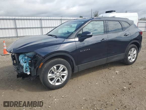 2021 Chevrolet Blazer LT z VIN 3GNKBJR44MS533568, wystawiony jako Copart lot #74927554 z przebiegiem 47 873 mil mil oraz Nie do naprawy • Non repairable. Historia ofert i sprzedaży dostępna na DreamBid. Obrazek 1.