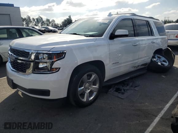 ✅ 2019 Chevrolet Tahoe LS • VIN: 1GNSCAEC6KR153562 • Lot: 82231855. Wystawiony na Copart z przebiegiem 71 474 mil. Bezpłatny archiwum sprzedaży aukcyjnych z USA i szczegółowy raport historii pojazdu na DreamBid. Zdjęcie 1.