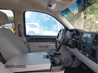 ✅ 2011 Chevrolet Silverado 1500 LT • VIN: 3GCPCSE08BG223766 • Lot: 39854277. Wystawiony na IAAI z przebiegiem 136 488 mil. Bezpłatny archiwum sprzedaży aukcyjnych z USA i szczegółowy raport historii pojazdu na DreamBid. Zdjęcie 5.