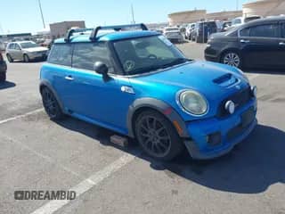 2008 MINI Hardtop S with VIN WMWMF73518TT86953, listed as a IAAI auction lot 43111985 with 107,513 mi miles and . Bid and sale history available at DreamBid. Image 1.