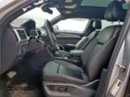 ✅ 2022 Volkswagen Atlas SEL R-Line • VIN: 1V2SE2CA2NC216804 • Lot: 62326415. Wystawiony na Copart z przebiegiem 63 888 mil. Bezpłatny archiwum sprzedaży aukcyjnych z USA i szczegółowy raport historii pojazdu na DreamBid. Zdjęcie 7.