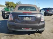 ✅ 2013 MINI Convertible • VIN: WMWZN3C51DT266291 • Лот: 46615095. Опубликован ранее на Copart с пробегом 134 832 миль. Бесплатный доступ к архиву аукционных продаж из США и подробный отчёт об истории автомобиля на DreamBid. Изображение 6.