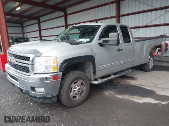 ✅ 2011 Chevrolet Silverado 2500HD LT • VIN: 1GC2KXCG6BZ356536 • Лот: 43651572. Опубликован ранее на IAAI с пробегом 221 555 миль. Бесплатный доступ к архиву аукционных продаж из США и подробный отчёт об истории автомобиля на DreamBid. Изображение 17.