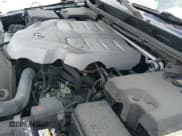 ✅ 2020 Lexus GX 460 Premium • VIN: JTJAM7BX8L5266401 • Lot: 42925610. Wystawiony na IAAI z przebiegiem 75 224 mil. Bezpłatny archiwum sprzedaży aukcyjnych z USA i szczegółowy raport historii pojazdu na DreamBid. Zdjęcie 20.