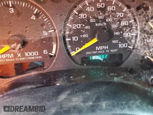 2000 Chevrolet Blazer LS with VIN 1GNDT13W1Y2343101, listed as a Copart auction lot 79671824 with 183,382 mi miles and Salvage title. Bid and sale history available at DreamBid. Image 9.