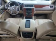 ✅ 2012 Chevrolet Suburban LT • VIN: 1GNSKJE76CR207711 • Lot: 69033964. Wystawiony na Copart z przebiegiem 264 136 mil. Bezpłatny archiwum sprzedaży aukcyjnych z USA i szczegółowy raport historii pojazdu na DreamBid. Zdjęcie 8.