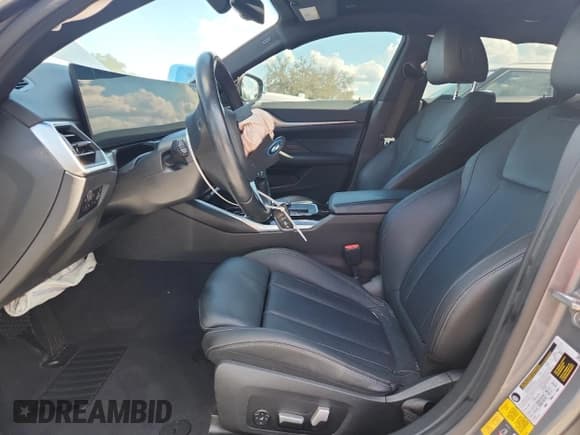 ✅ 2024 BMW i4 eDrive35 • VIN: WBY43AW05RFR51406 • Лот: 83773395. Опубликован ранее на Copart с пробегом 19 458 миль. Бесплатный доступ к архиву аукционных продаж из США и подробный отчёт об истории автомобиля на DreamBid. Изображение 7.