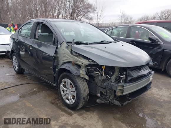 2017 Chevrolet Sonic LS с VIN 1G1JA5SH0H4139995, выставлен на аукционе IAAI как лот 41697859 с пробегом 132 018 миль миль и . История ставок и продаж доступна на DreamBid. Изображение 1.
