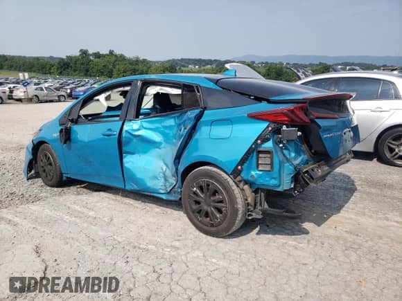 2017 Toyota Prius Plus с VIN JTDKARFP6H3033982, выставлен на аукционе Copart как лот 67222745 с пробегом 111 481 миль миль и Списание • Salvage title. История ставок и продаж доступна на DreamBid. Изображение 2.