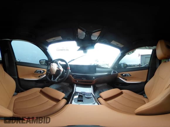 ✅ 2025 BMW 3 Series M340i xDrive • VIN: 3MW69FT02S8F00519 • Lot: 41150515. Listed on IAAI with 715 mi. Free auction sales archive from the USA and detailed vehicle history report at DreamBid. Image 18.