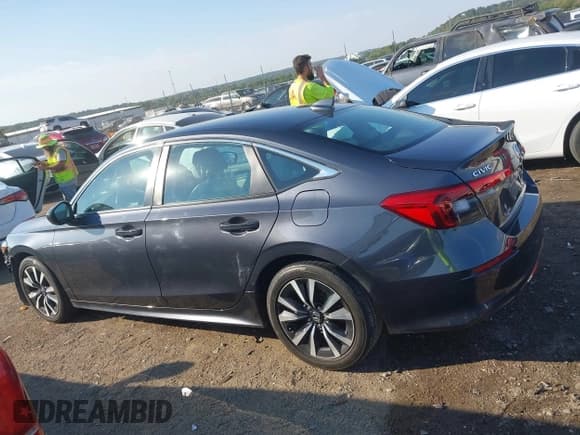 ✅ 2022 Honda Civic EX • VIN: 2HGFE1F76NH312639 • Lot: 43367129. Listed on IAAI with 94,035 mi. Free auction sales archive from the USA and detailed vehicle history report at DreamBid. Image 15.