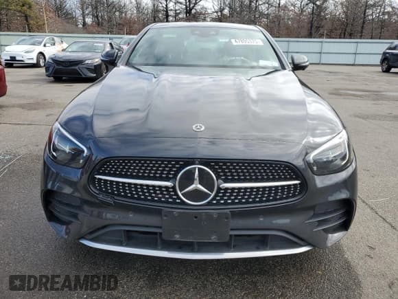 ✅ 2022 Mercedes-Benz E 350 • VIN: W1KZF8EB6NB092666 • Лот: 47895375. Опубликован ранее на Copart с пробегом Не указан. Бесплатный доступ к архиву аукционных продаж из США и подробный отчёт об истории автомобиля на DreamBid. Изображение 5.