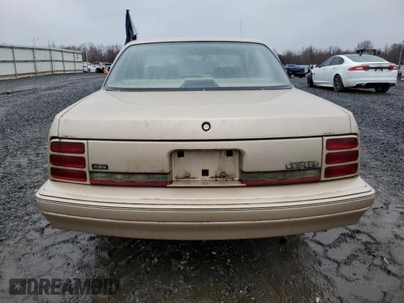 ✅ 1994 Oldsmobile Cutlass Ciera S • VIN: 1G3AG55M0R6376703 • Lot: 81943994. Wystawiony na Copart z przebiegiem 107 168 mil. Bezpłatny archiwum sprzedaży aukcyjnych z USA i szczegółowy raport historii pojazdu na DreamBid. Zdjęcie 6.