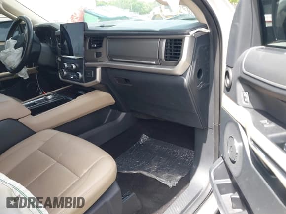 ✅ 2022 Ford Expedition XLT • VIN: 1FMJU1HT0NEA10739 • Лот: 42452772. Опубликован ранее на IAAI с пробегом 31 493 миль. Бесплатный доступ к архиву аукционных продаж из США и подробный отчёт об истории автомобиля на DreamBid. Изображение 5.