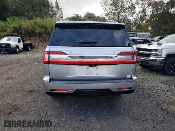 ✅ 2020 Lincoln Navigator Standard • VIN: 5LMJJ3MT2LEL00663 • Лот: 45777215. Опубликован ранее на Copart с пробегом 71 217 миль. Бесплатный доступ к архиву аукционных продаж из США и подробный отчёт об истории автомобиля на DreamBid. Изображение 6.