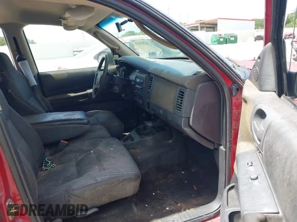 ✅ 2001 Dodge Durango • VIN: 1B4HR28NX1F522649 • Lot: 42546113. Wystawiony na IAAI z przebiegiem 186 897 mil. Bezpłatny archiwum sprzedaży aukcyjnych z USA i szczegółowy raport historii pojazdu na DreamBid. Zdjęcie 5.