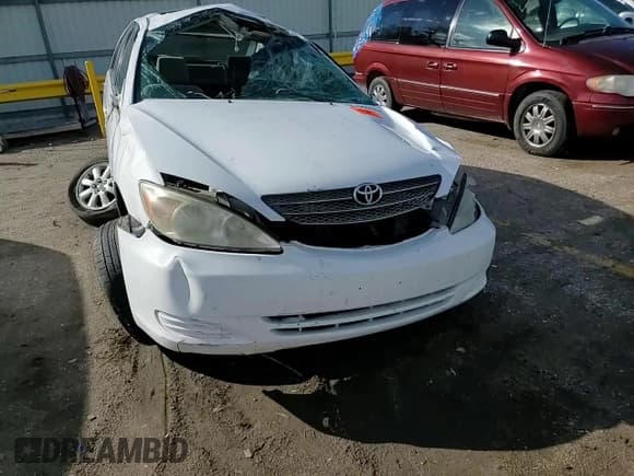 ✅ 2002 Toyota Camry XLE • VIN: 4T1BE32K42U068769 • Лот: 90386655. Опубликован ранее на Copart с пробегом 175 972 миль. Бесплатный доступ к архиву аукционных продаж из США и подробный отчёт об истории автомобиля на DreamBid. Изображение 13.
