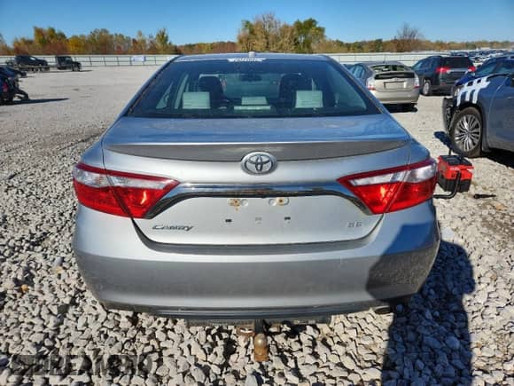 2015 Toyota Camry LE with VIN 4T1BF1FK4FU932088, listed as a Copart auction lot 82639975 with 155,002 mi miles and Clean title. Bid and sale history available at DreamBid. Image 6.