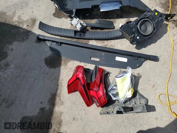 ✅ 2022 Hyundai Santa Fe SEL • VIN: 5NMS34AJ5NH404868 • Lot: 43975724. Wystawiony na Copart z przebiegiem 24 758 mil. Bezpłatny archiwum sprzedaży aukcyjnych z USA i szczegółowy raport historii pojazdu na DreamBid. Zdjęcie 13.