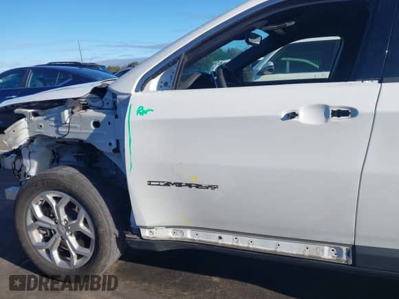 2024 Jeep Compass Latitude z VIN 3C4NJDBN9RT166889, wystawiony jako IAAI lot #43446908 z przebiegiem 27 760 mil mil oraz . Historia ofert i sprzedaży dostępna na DreamBid. Obrazek 18.