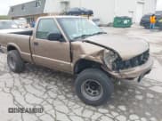 ✅ 2002 Chevrolet S-10 LS • VIN: 1GCCS145428125803 • Лот: 42187139. Опубликован ранее на IAAI с пробегом 203 368 миль. Бесплатный доступ к архиву аукционных продаж из США и подробный отчёт об истории автомобиля на DreamBid. Изображение 1.