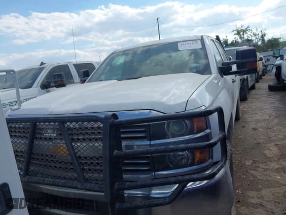 ✅ 2018 Chevrolet Silverado 2500HD Work Truck • VIN: 1GC1CUEG5JF229474 • Лот: 43252195. Опубликован ранее на IAAI с пробегом 191 829 миль. Бесплатный доступ к архиву аукционных продаж из США и подробный отчёт об истории автомобиля на DreamBid. Изображение 12.