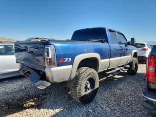 ✅ 2000 Chevrolet Silverado 1500 LS • VIN: 1GCEK19T6YE362898 • Lot: 81867055. Wystawiony na Copart z przebiegiem Nie podano. Bezpłatny archiwum sprzedaży aukcyjnych z USA i szczegółowy raport historii pojazdu na DreamBid. Zdjęcie 3.