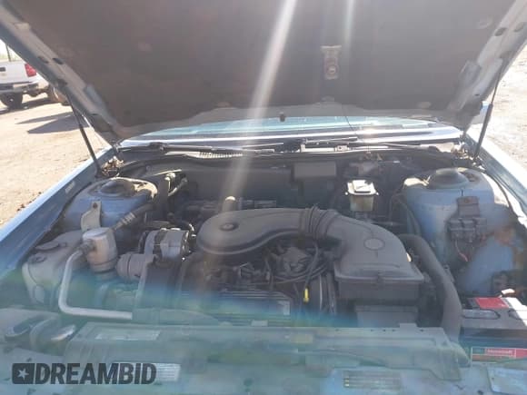 ✅ 1988 Cadillac Fleetwood • VIN: 1G6CB5152J4228237 • Лот: 42232983. Опубликован ранее на IAAI с пробегом Не указан. Бесплатный доступ к архиву аукционных продаж из США и подробный отчёт об истории автомобиля на DreamBid. Изображение 10.