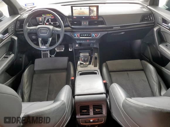 ✅ 2022 Audi SQ5 Premium Plus • VIN: WA1B4AFYXN2042889 • Лот: 63324475. Опубликован ранее на Copart с пробегом 58 461 миль. Бесплатный доступ к архиву аукционных продаж из США и подробный отчёт об истории автомобиля на DreamBid. Изображение 8.