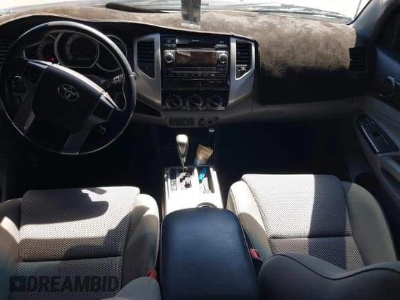 ✅ 2012 Toyota Tacoma PreRunner • VIN: 3TMJU4GN8CM136850 • Lot: 42767423. Listed on IAAI with 128,151 mi. Free auction sales archive from the USA and detailed vehicle history report at DreamBid. Image 21.