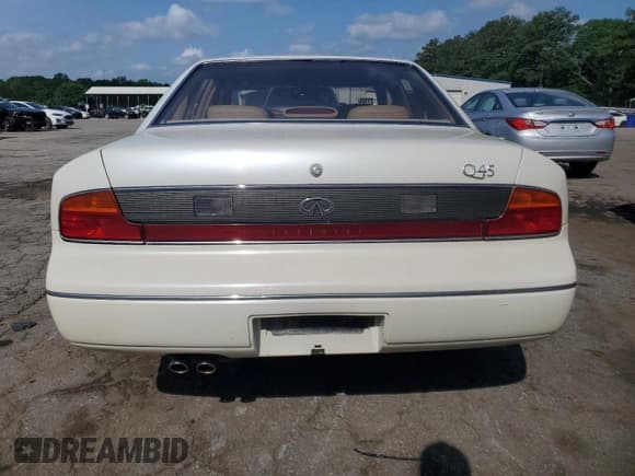 ✅ 1994 Infiniti Q45 • VIN: JNKNG01D3RM252218 • Lot: 55309475. Wystawiony na Copart z przebiegiem 69 073 mil. Bezpłatny archiwum sprzedaży aukcyjnych z USA i szczegółowy raport historii pojazdu na DreamBid. Zdjęcie 6.