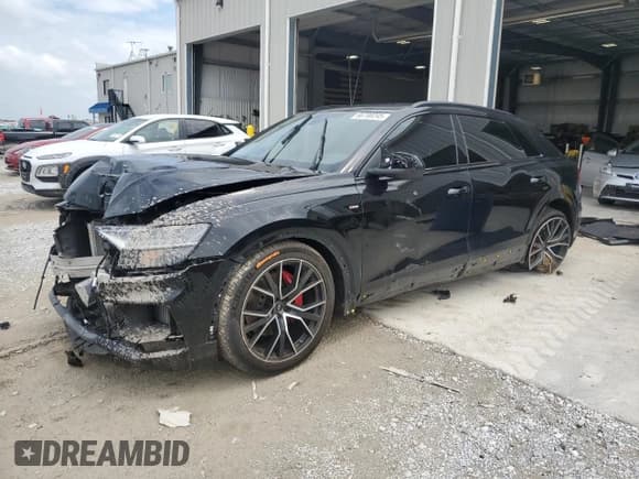 ✅ 2022 Audi Q8 Prestige • VIN: WA1FVBF18ND021339 • Lot: 66700245. Listed on Copart with 39,775 mi. Free auction sales archive from the USA and detailed vehicle history report at DreamBid. Image 1.