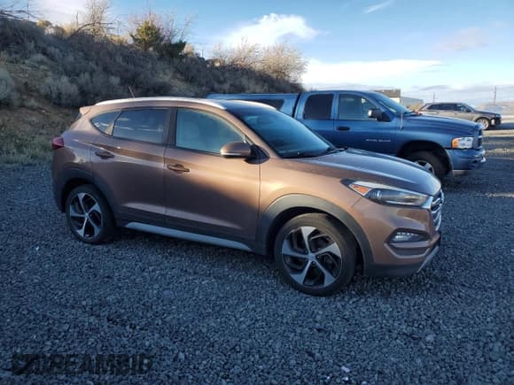 ✅ 2017 Hyundai Tucson Sport • VIN: KM8J3CA26HU402022 • Лот: 91925875. Опубликован ранее на Copart с пробегом 146 455 миль. Бесплатный доступ к архиву аукционных продаж из США и подробный отчёт об истории автомобиля на DreamBid. Изображение 4.