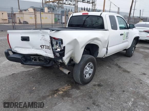 ✅ 2020 Toyota Tacoma SR • VIN: 3TYRX5GN2LT000122 • Lot: 41857799. Listed on IAAI with 113,824 mi. Free auction sales archive from the USA and detailed vehicle history report at DreamBid. Image 4.