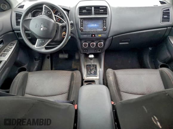 ✅ 2019 Mitsubishi Outlander ES • VIN: JA4AP3AU2KU024695 • Lot: 93961505. Listed on Copart with 122,166 mi. Free auction sales archive from the USA and detailed vehicle history report at DreamBid. Image 8.