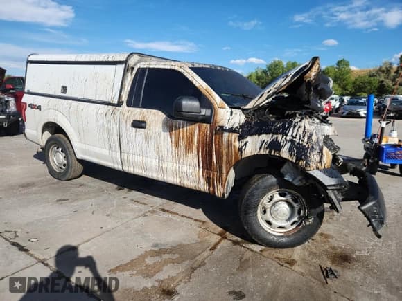 ✅ 2017 Ford F-150 XL • VIN: 1FTMF1E88HKC37565 • Лот: 80818775. Опубликован ранее на Copart с пробегом Не указан. Бесплатный доступ к архиву аукционных продаж из США и подробный отчёт об истории автомобиля на DreamBid. Изображение 4.