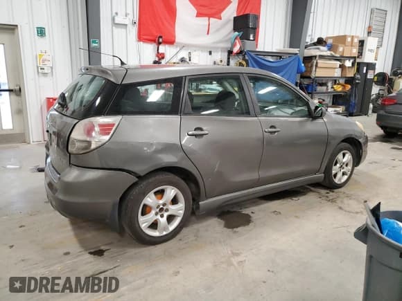 ✅ 2006 Toyota Matrix XR • VIN: 2T1KR32E66C605731 • Лот: 90784405. Опубликован ранее на Copart с пробегом 250 377 миль. Бесплатный доступ к архиву аукционных продаж из США и подробный отчёт об истории автомобиля на DreamBid. Изображение 3.