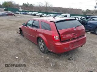 ✅ 2008 Dodge Magnum SXT • VIN: 2D4FV37V98H257778 • Lot: 43780224. Listed on IAAI with 256,804 mi. Free auction sales archive from the USA and detailed vehicle history report at DreamBid. Image 3.