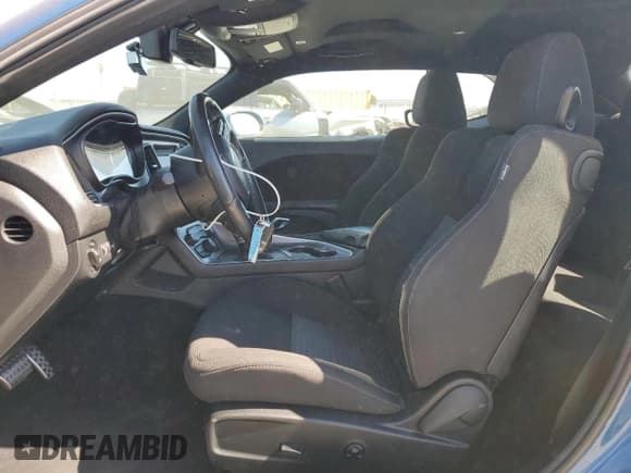 ✅ 2020 Dodge Challenger R/T 50th Anniversary • VIN: 2C3CDZBT4LH215401 • Lot: 69131955. Wystawiony na Copart z przebiegiem 49 610 mil. Bezpłatny archiwum sprzedaży aukcyjnych z USA i szczegółowy raport historii pojazdu na DreamBid. Zdjęcie 7.