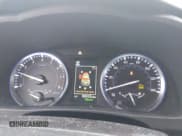 ✅ 2018 Toyota Highlander Limited • VIN: 5TDDZRFH6JS899857 • Lot: 41492515. Wystawiony na IAAI z przebiegiem 98 929 mil. Bezpłatny archiwum sprzedaży aukcyjnych z USA i szczegółowy raport historii pojazdu na DreamBid. Zdjęcie 7.