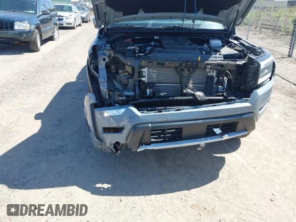 ✅ 2024 Nissan Frontier SV • VIN: 1N6ED1EK8RN668698 • Lot: 42096224. Listed on IAAI with 5,295 mi. Free auction sales archive from the USA and detailed vehicle history report at DreamBid. Image 6.