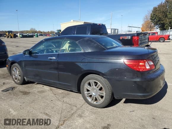 ✅ 2008 Chrysler Sebring Limited • VIN: 1C3LC65M88N635277 • Лот: 85086505. Опубликован ранее на Copart с пробегом 211 677 миль. Бесплатный доступ к архиву аукционных продаж из США и подробный отчёт об истории автомобиля на DreamBid. Изображение 2.