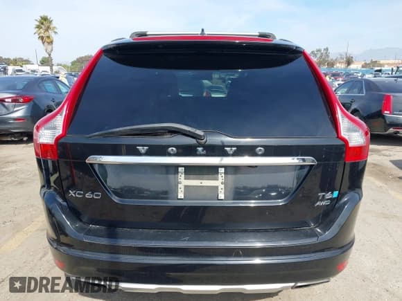 ✅ 2014 Volvo XC60 R-Design Premier Plus • VIN: YV4902DZ4E2554890 • Lot: 41599418. Wystawiony na IAAI z przebiegiem 90 090 mil. Bezpłatny archiwum sprzedaży aukcyjnych z USA i szczegółowy raport historii pojazdu na DreamBid. Zdjęcie 16.