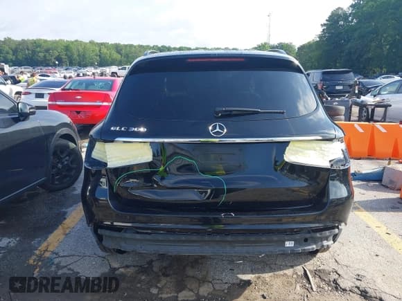 ✅ 2018 Mercedes-Benz GLC 300 • VIN: WDC0G4JB8JV086823 • Lot: 42338203. Wystawiony na IAAI z przebiegiem 114 000 mil. Bezpłatny archiwum sprzedaży aukcyjnych z USA i szczegółowy raport historii pojazdu na DreamBid. Zdjęcie 16.