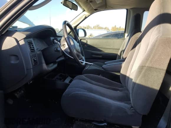 2004 Dodge Dakota z VIN 1D7GL12K64S533612, wystawiony jako Copart lot #79676404 z przebiegiem 102 575 mil mil oraz Czysty tytuł • Clean title. Historia ofert i sprzedaży dostępna na DreamBid. Obrazek 7.