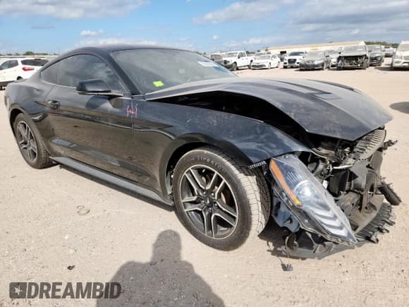 ✅ 2020 Ford Mustang EcoBoost • VIN: 1FA6P8TH0L5146448 • Lot: 92002285. Listed on Copart with 36,040 mi. Free auction sales archive from the USA and detailed vehicle history report at DreamBid. Image 4.