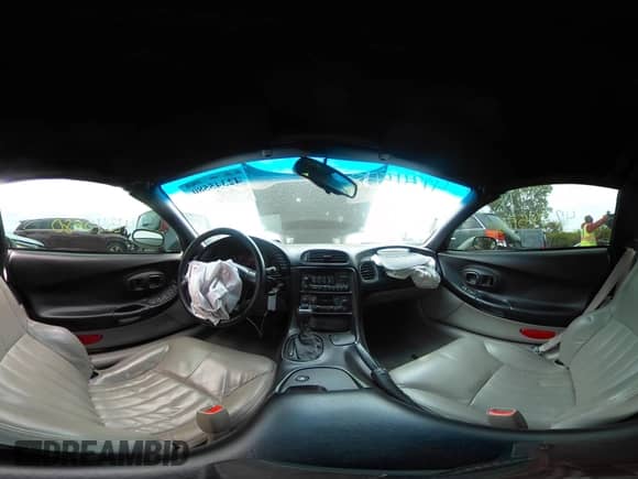 ✅ 1998 Chevrolet Corvette • VIN: 1G1YY22G6W5130385 • Lot: 42345580. Wystawiony na IAAI z przebiegiem 58 575 mil. Bezpłatny archiwum sprzedaży aukcyjnych z USA i szczegółowy raport historii pojazdu na DreamBid. Zdjęcie 18.