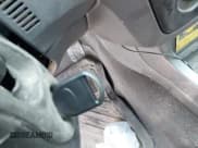 ✅ 2005 Ford Explorer XLS • VIN: 1FMZU62K15UB05302 • Lot: 42793517. Wystawiony na IAAI z przebiegiem 224 756 mil. Bezpłatny archiwum sprzedaży aukcyjnych z USA i szczegółowy raport historii pojazdu na DreamBid. Zdjęcie 11.